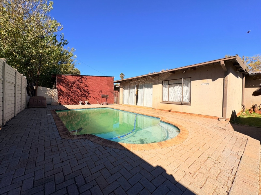 4 Bedroom Property for Sale in Sasolburg Ext 12 Free State